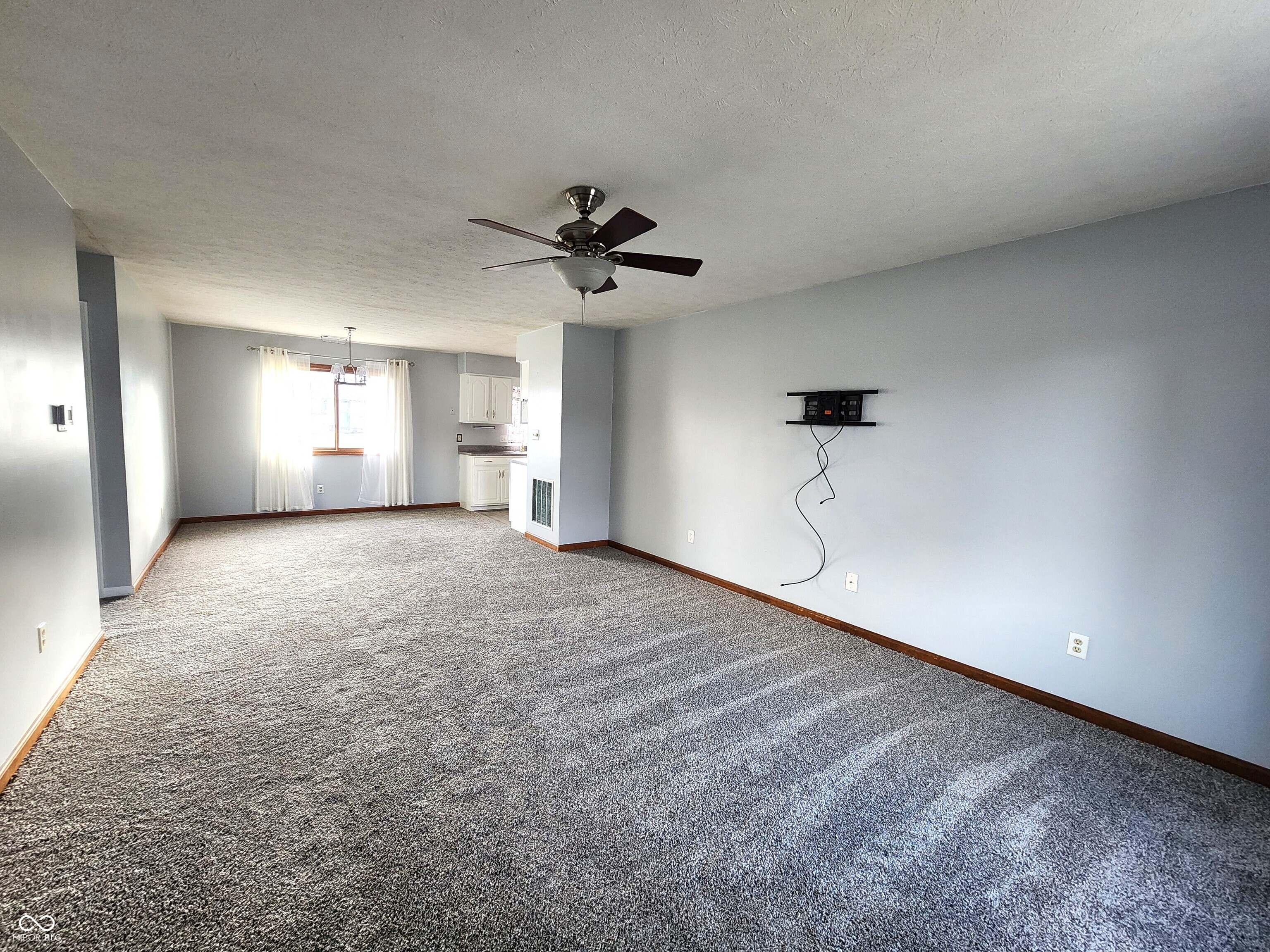 1425 Lawrence Way Anderson, IN 46013 - Photo 5 of 23 Gallery Image 5