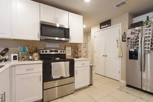 $295,000 | 8015 Sandalwood Court, LaBelle, FL 33935