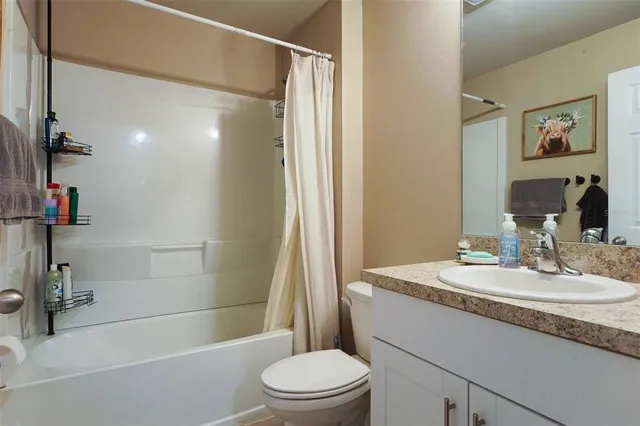 $295,000 | 8015 Sandalwood Court, LaBelle, FL 33935