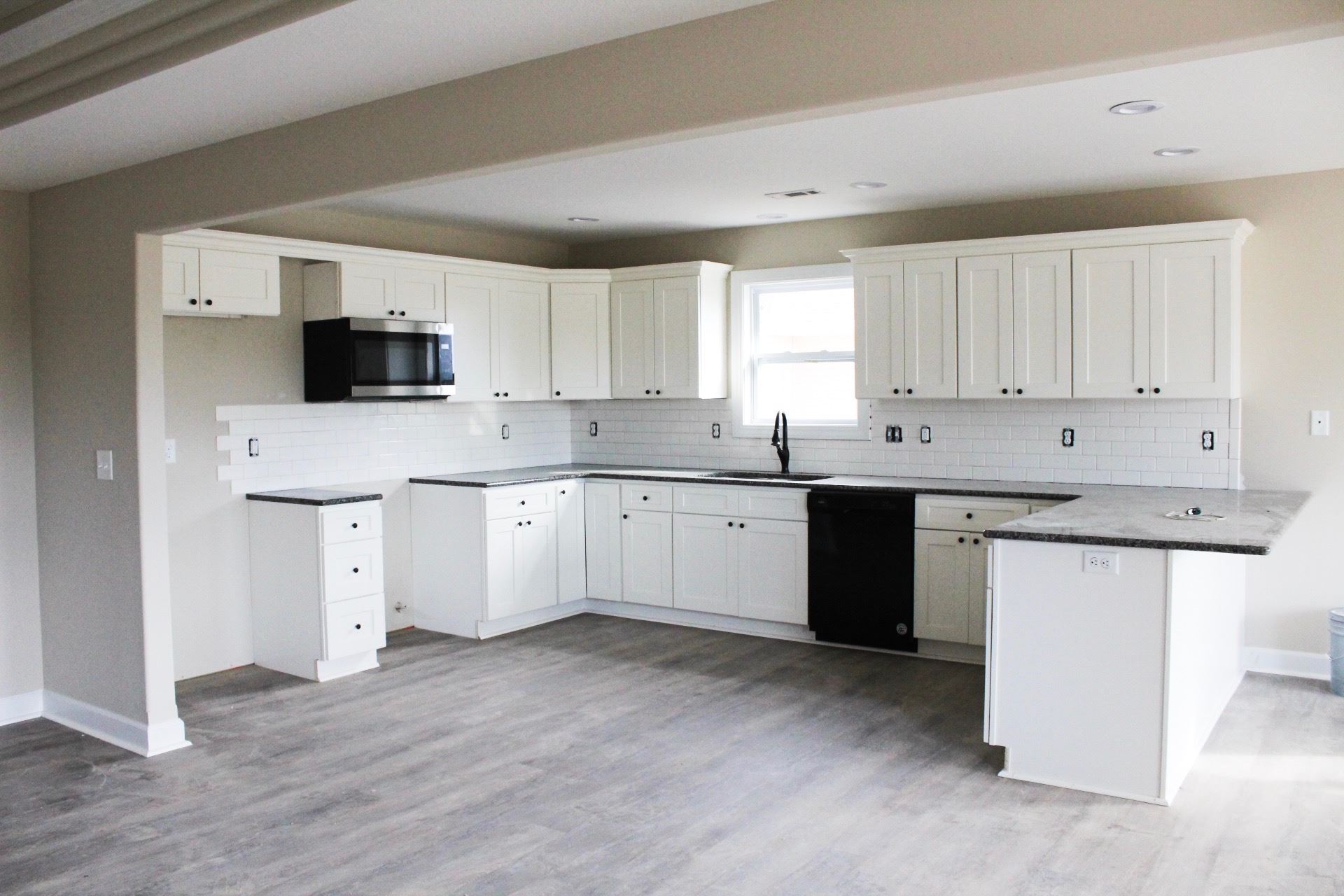 2187 Kroemer Road Fort Wayne, IN 46808 - Photo 8 of 16