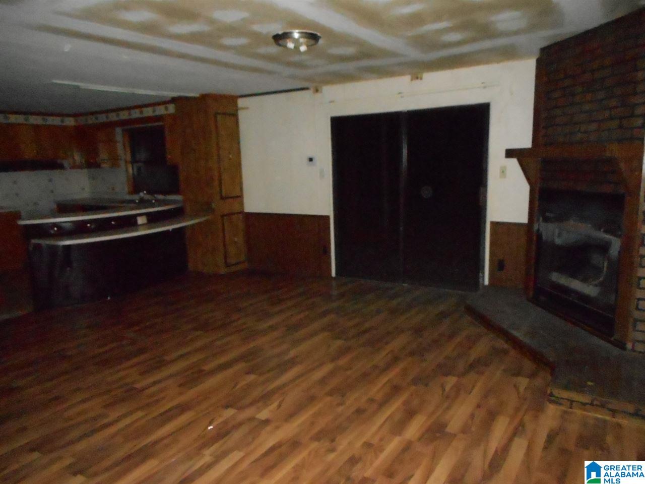147 Putman Drive Oneonta, AL 35121 - Photo 3 of 16