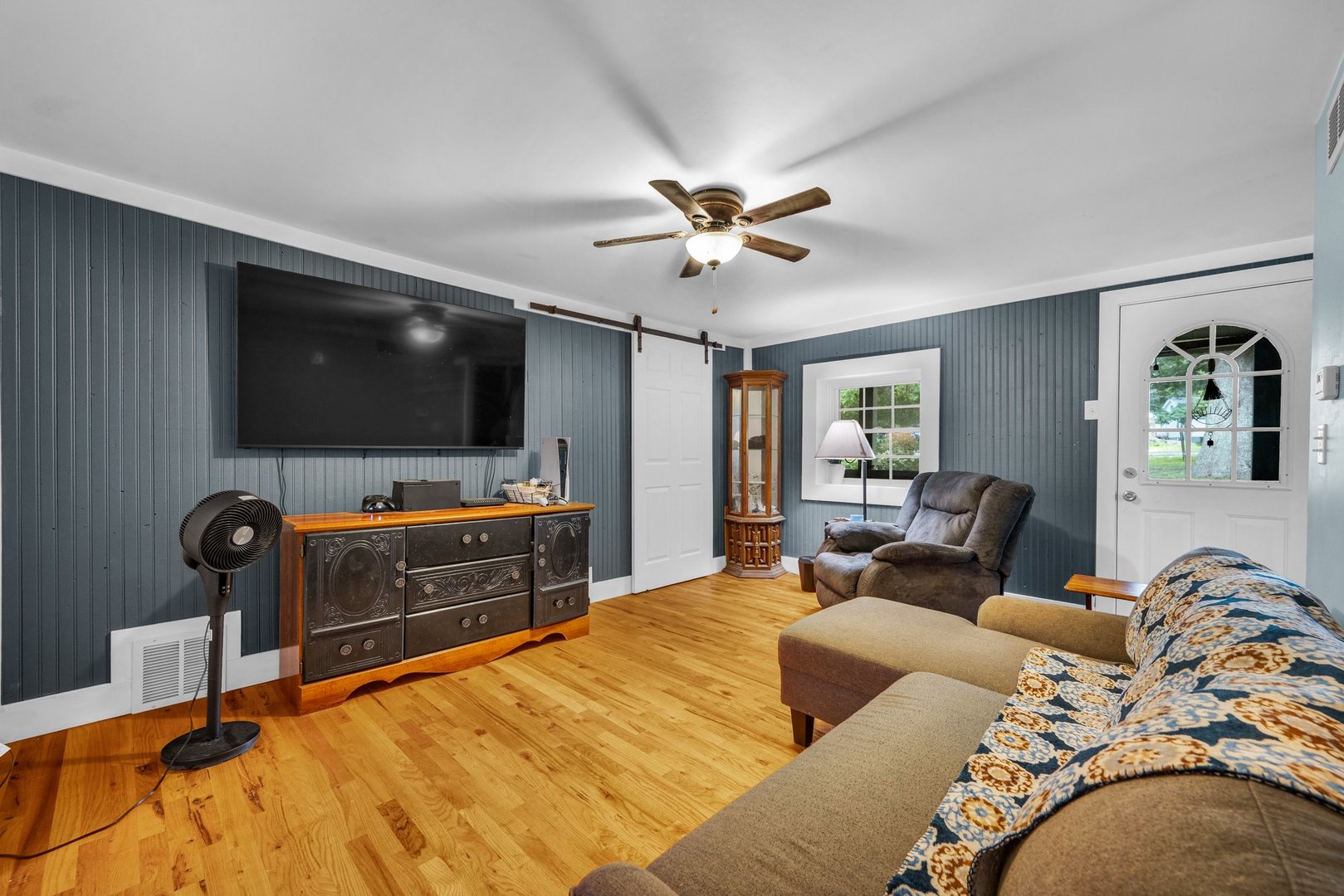 252 Sylvan Lane Creve Coeur, IL 61610 - Photo 7 of 30