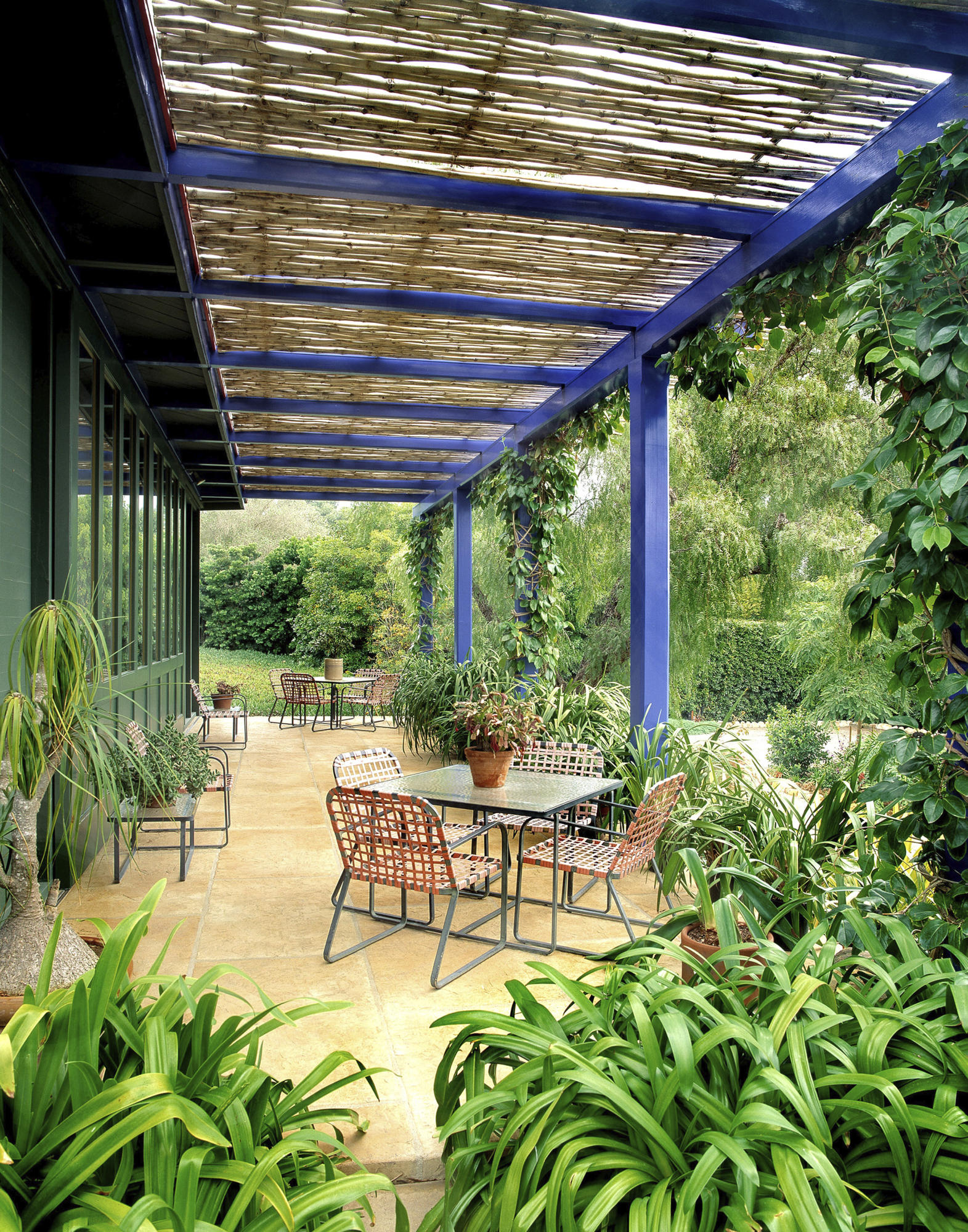 2626 Sycamore Canyon Road Santa Barbara, CA 93108 - Photo 18 of 24 Guest House Patio
