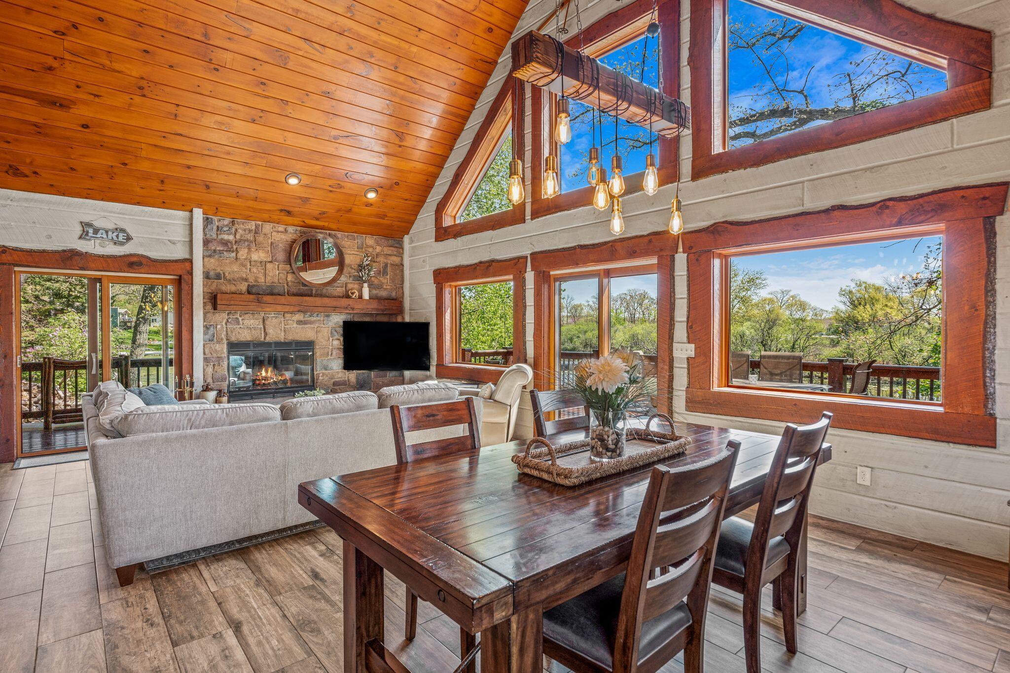 3024 Nagawicka Avenue Delafield, WI 53018 - Photo 15 of 66 3024 Nagawicka Ave, Delafield - HDR-15
