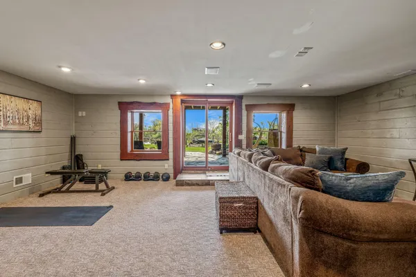 $1,749,900 | 3024 Nagawicka Avenue, Delafield, WI 53018