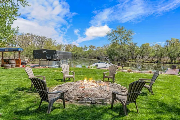 $1,749,900 | 3024 Nagawicka Avenue, Delafield, WI 53018