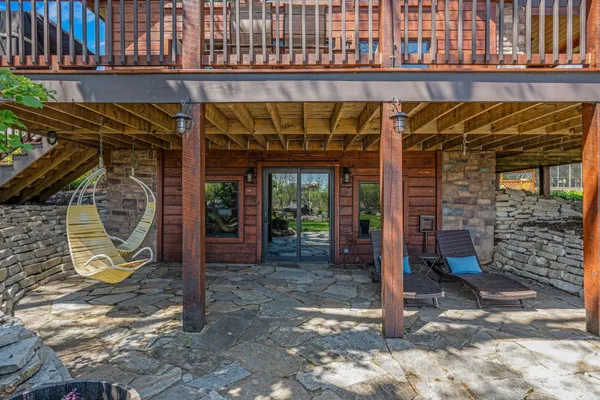 $1,749,900 | 3024 Nagawicka Avenue, Delafield, WI 53018