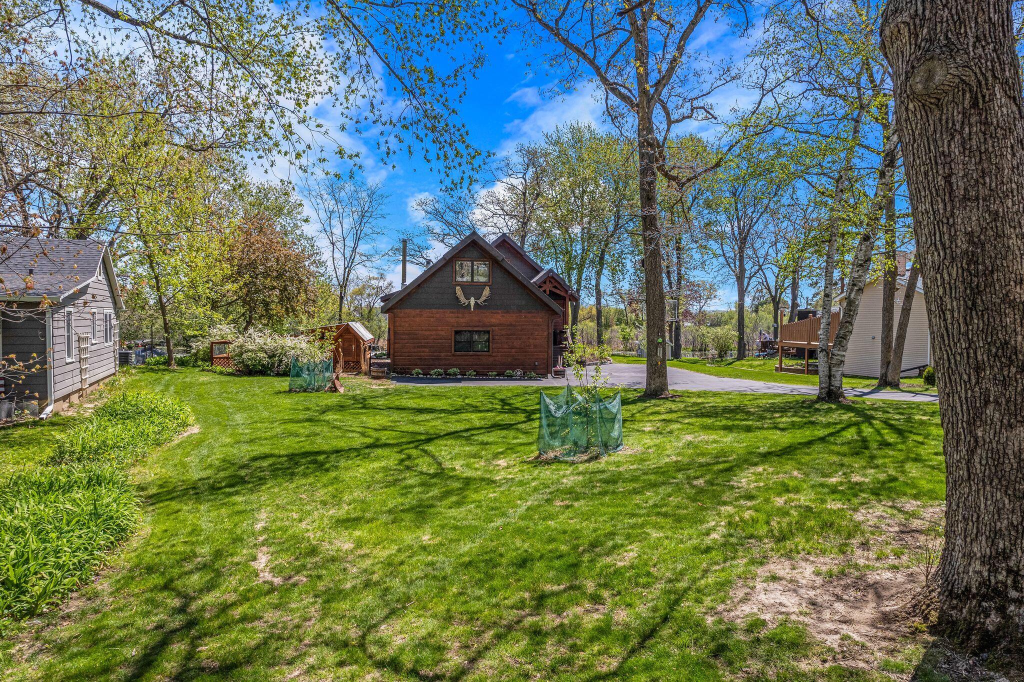 3024 Nagawicka Avenue Delafield, WI 53018 - Photo 51 of 66 3024 Nagawicka Ave, Delafield - Drone-01