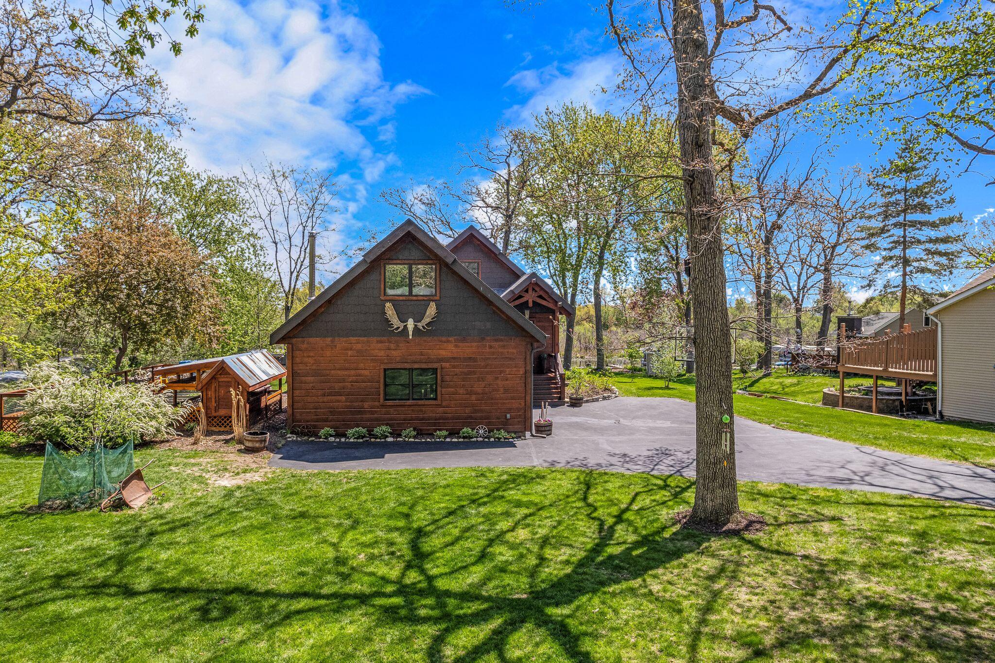 3024 Nagawicka Avenue Delafield, WI 53018 - Photo 52 of 66 3024 Nagawicka Ave, Delafield - Drone-02