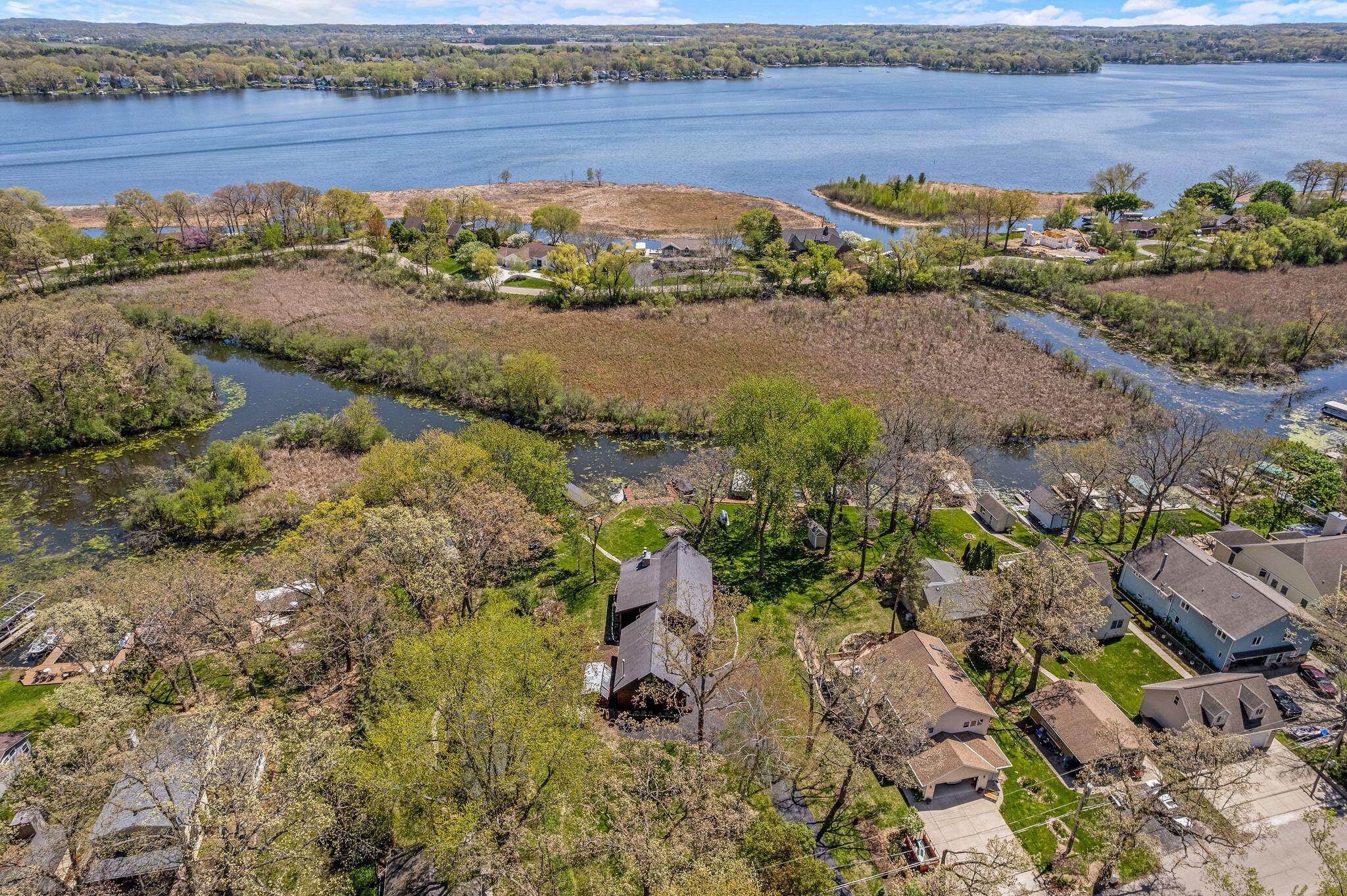 3024 Nagawicka Avenue Delafield, WI 53018 - Photo 58 of 66 3024 Nagawicka Ave, Delafield - Drone-08