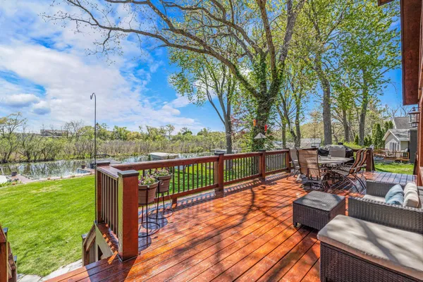 $1,749,900 | 3024 Nagawicka Avenue, Delafield, WI 53018