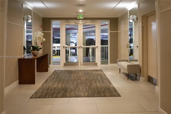 $9,850 | 848 Brickell Key Drive, Unit 306, Miami, FL 33131