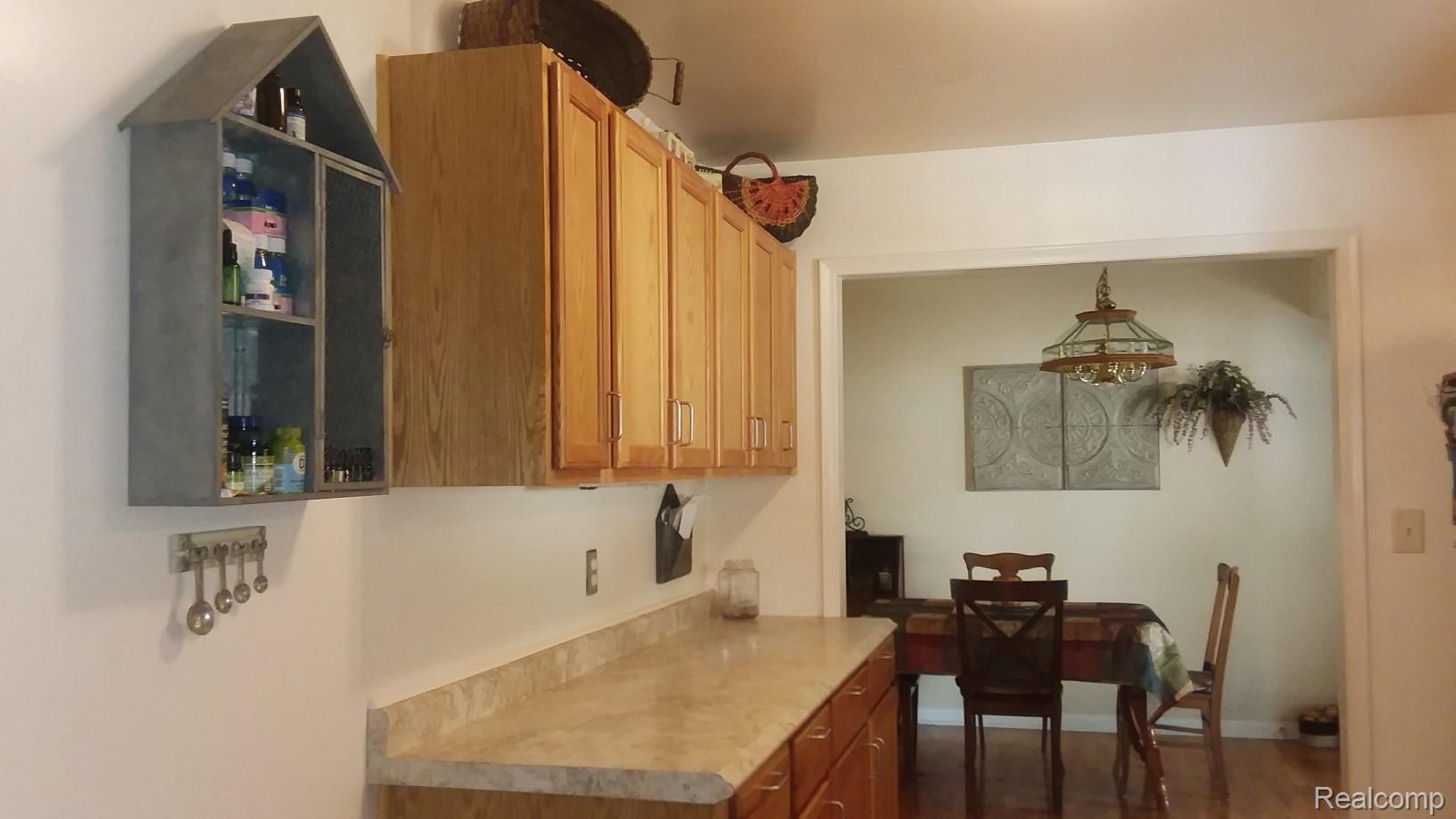 6344 Calkins Road Flint, MI 48532 - Photo 7 of 24 Kitchen2.jpg