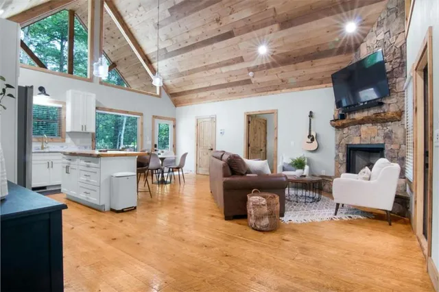 $510,000 | 1074 Lee’s Ride, McCaysville, GA 30555