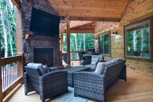 $510,000 | 1074 Lee’s Ride, McCaysville, GA 30555