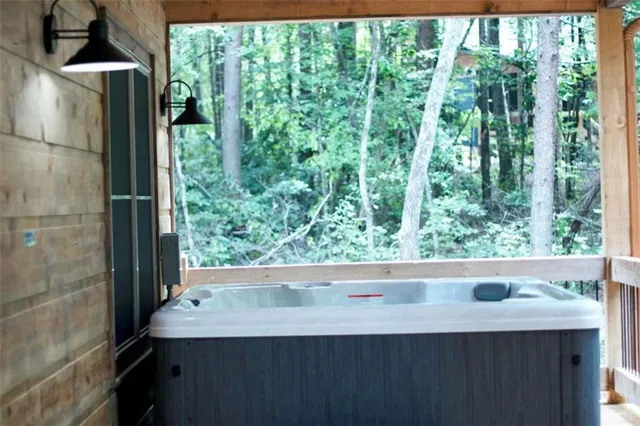 $510,000 | 1074 Lee’s Ride, McCaysville, GA 30555