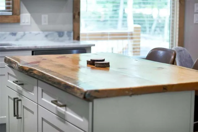 $510,000 | 1074 Lee’s Ride, McCaysville, GA 30555