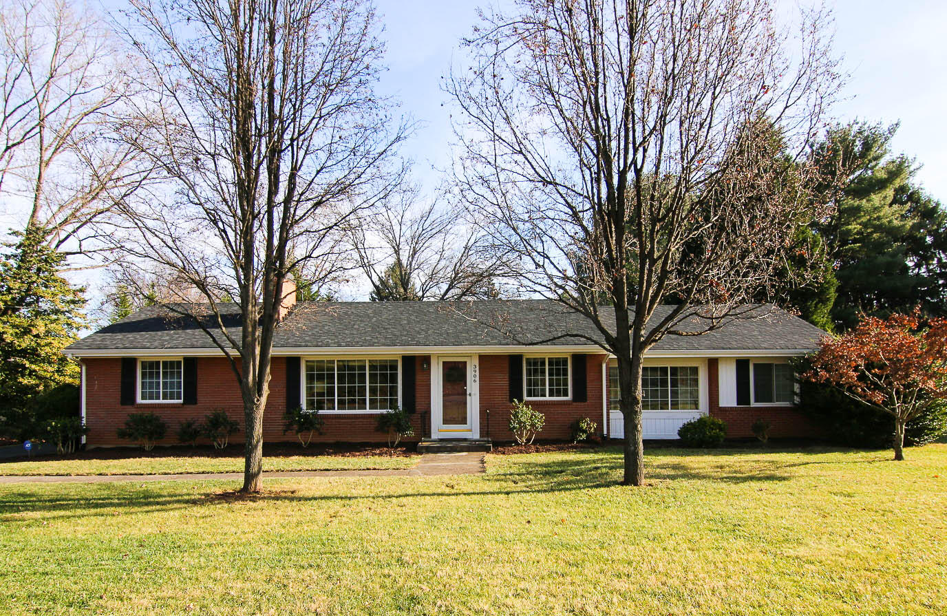 3906 Mud Lick Road Southwest Roanoke, VA 24018 - Photo 3 of 40 Mudlick 3