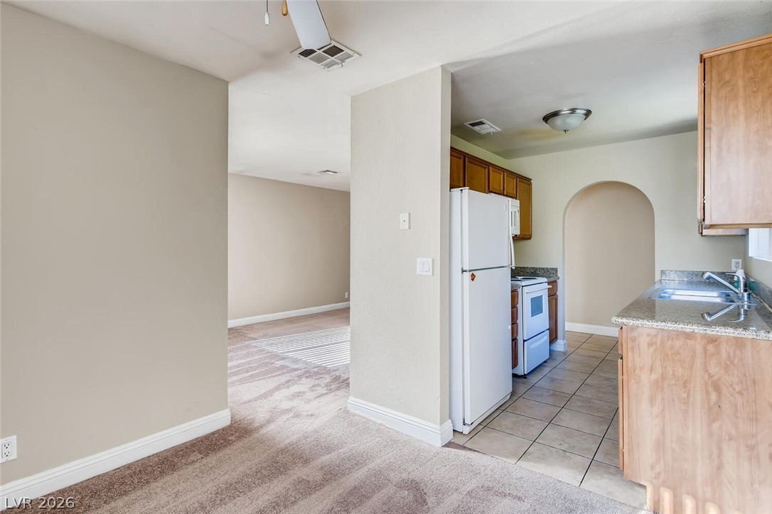 1806 North Decatur Boulevard, Unit 203 Las Vegas, NV 89108 - Photo 8 of 33