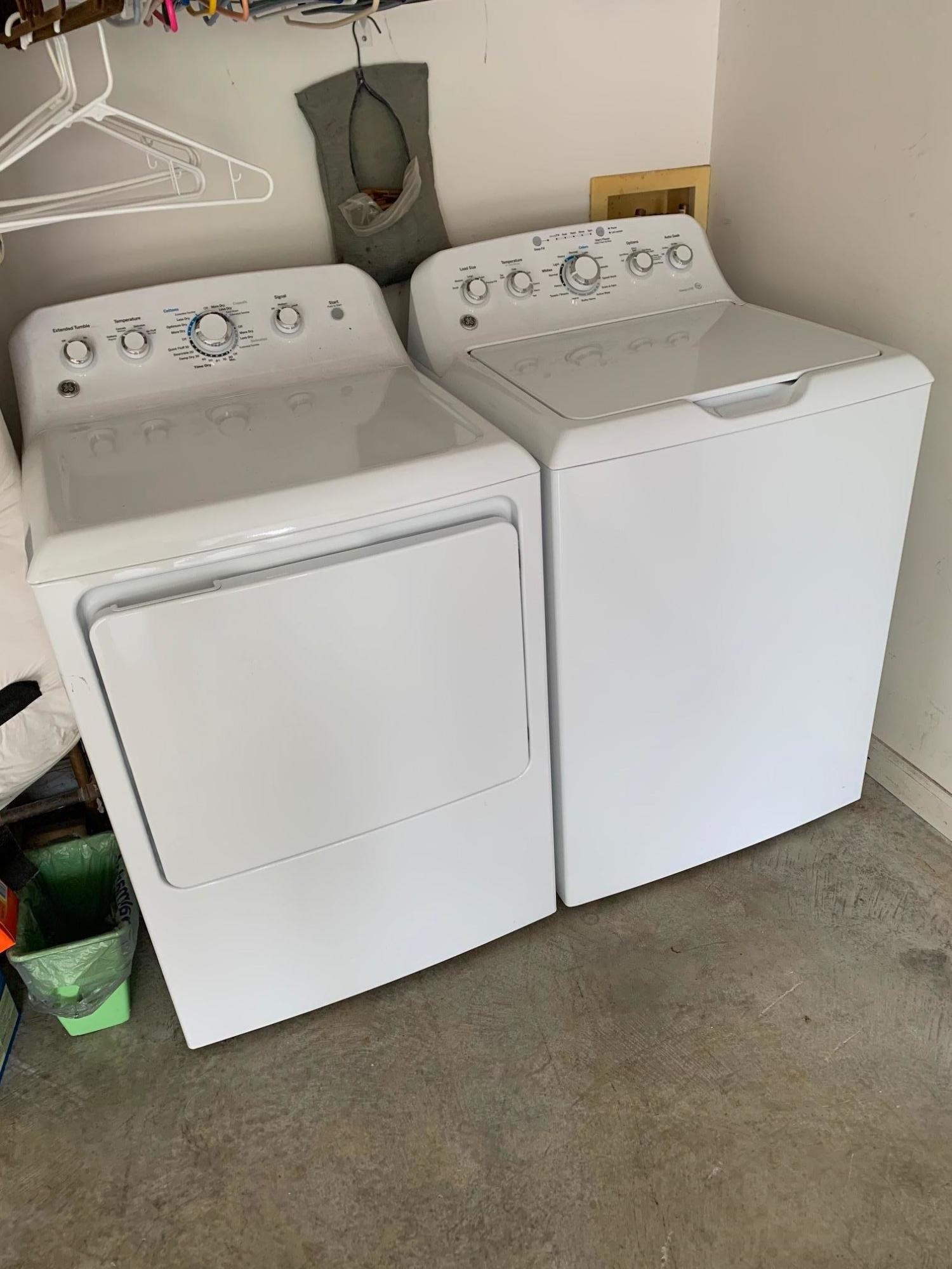 108 Pheasant Road Clinton, TN 37716 - Photo 8 of 12 a utility room with dryer and washer