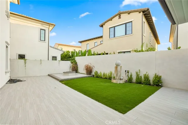 $9,900 | 61 Kite, Irvine, CA 92618