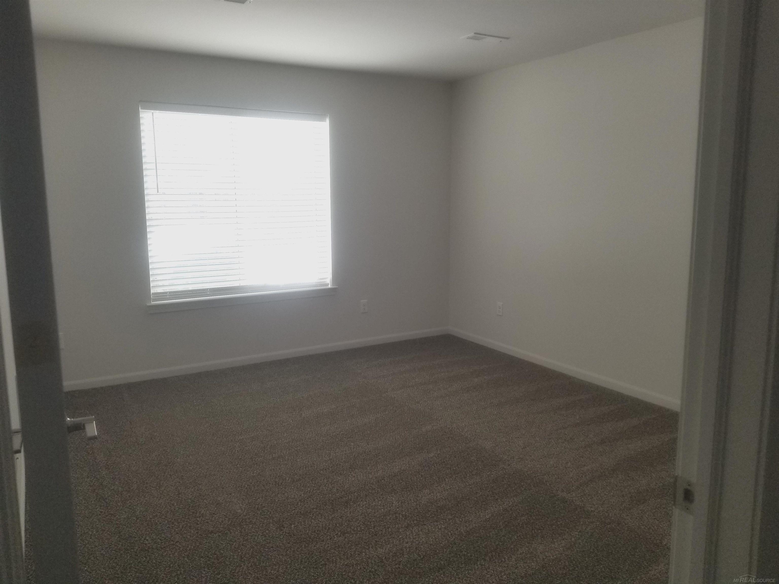 33630 Utica Road, Unit 200B Fraser, MI 48026 - Photo 9 of 15