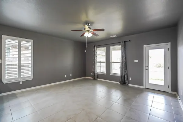 $2,950 | 2507 Galley Ridge Drive, Texas City, TX 77568