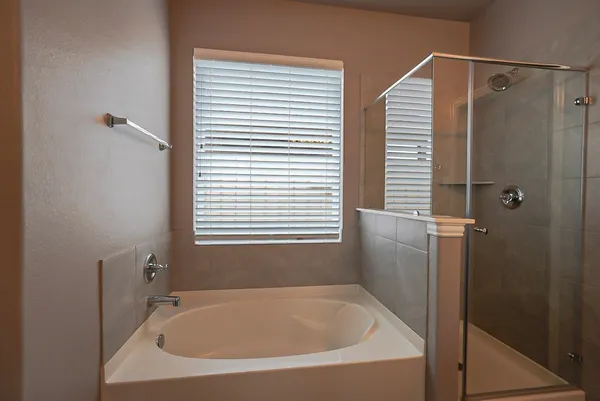 $2,950 | 2507 Galley Ridge Drive, Texas City, TX 77568