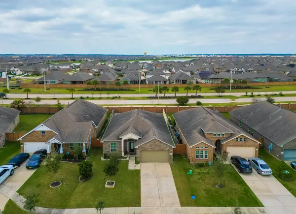 $2,950 | 2507 Galley Ridge Drive, Texas City, TX 77568