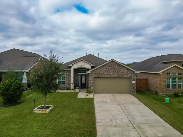 $2,950 | 2507 Galley Ridge Drive, Texas City, TX 77568
