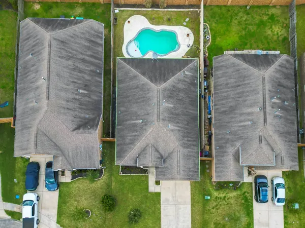 $2,950 | 2507 Galley Ridge Drive, Texas City, TX 77568