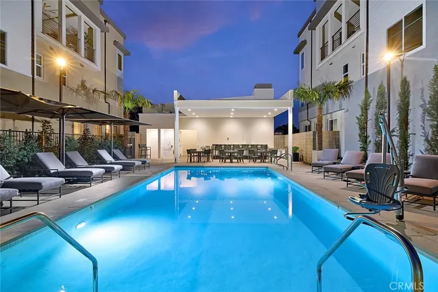 $1,074,990 | 7268 Aura Circle, Huntington Beach, CA 92647