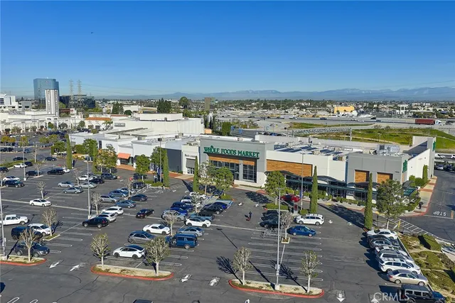 $1,074,990 | 7268 Aura Circle, Huntington Beach, CA 92647