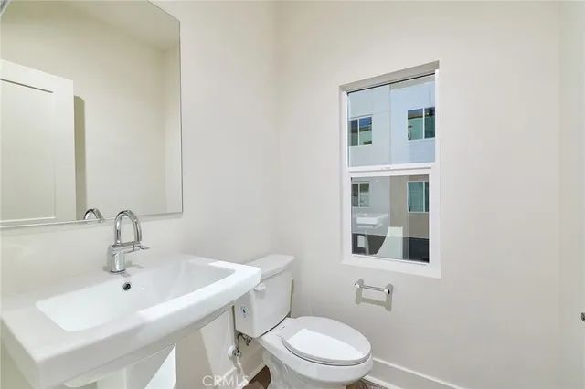 $1,074,990 | 7268 Aura Circle, Huntington Beach, CA 92647