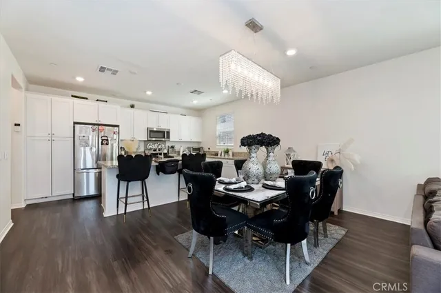 $665,000 | 6073 Sendero Avenue, Eastvale, CA 92880