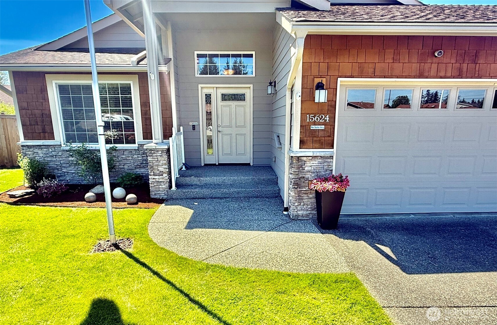 15624 42nd Drive Southeast Bothell, WA 98012 - Photo 2 of 40