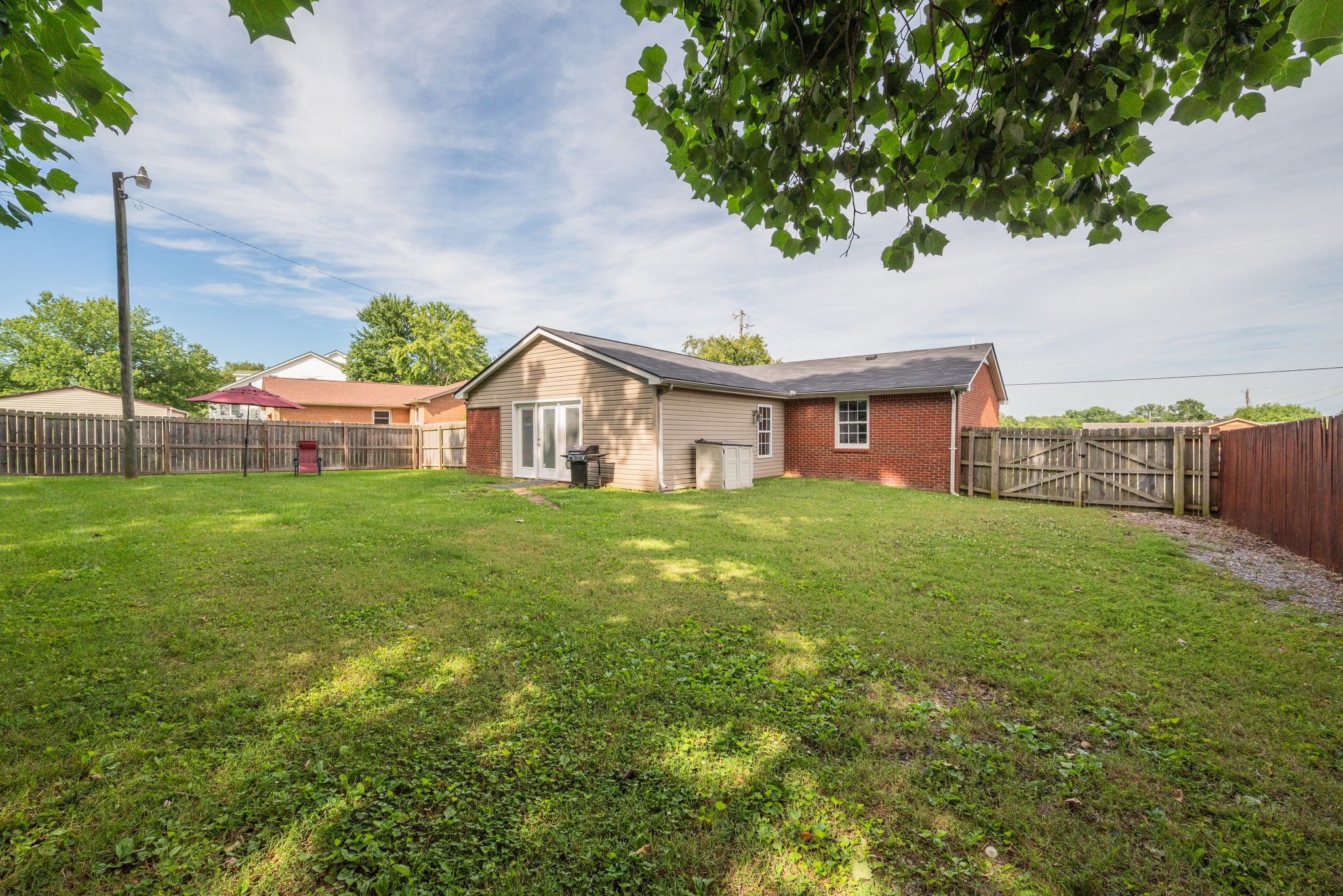 211 Westwind Drive Springfield, TN 37172 - Photo 32 of 33 a front view of a house with garden