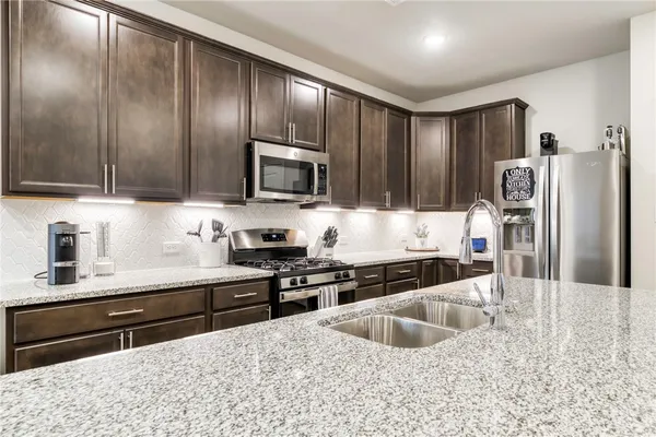 $2,695 | 15225 Still Water Mdw Loop, College Station, TX 77845