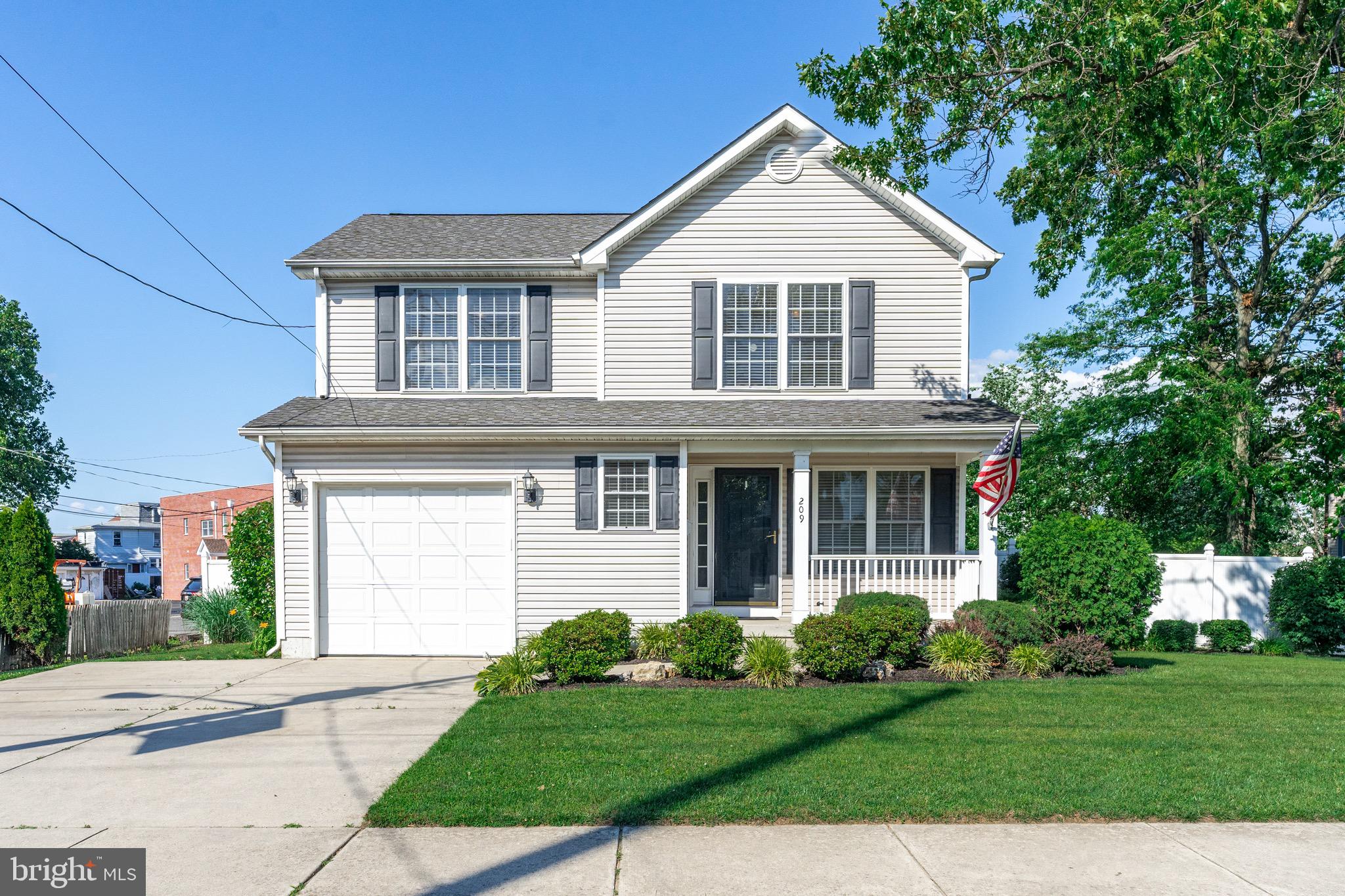 209 South Fairview Street Riverside, NJ 08075 - Photo 1 of 36