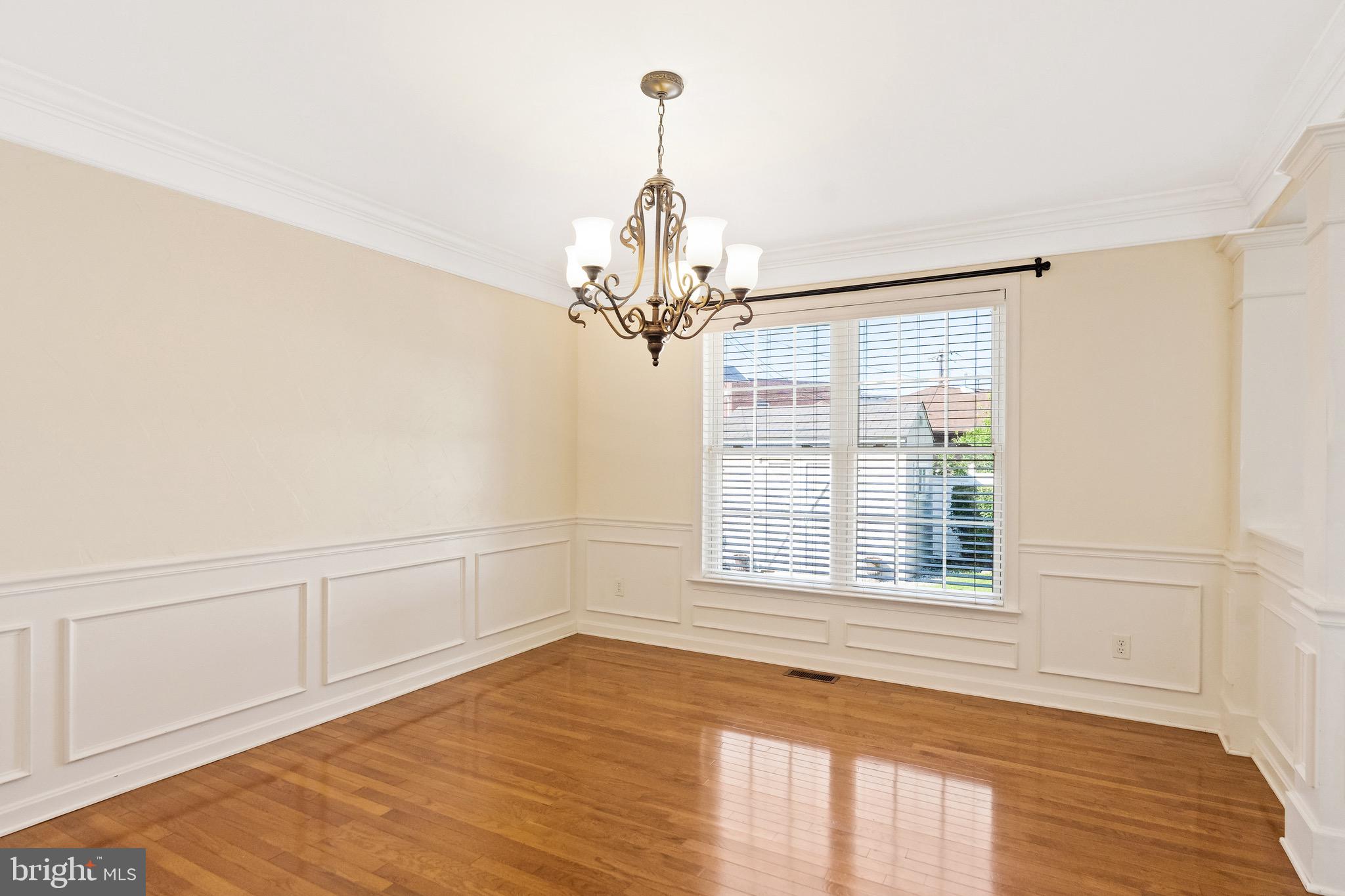209 South Fairview Street Riverside, NJ 08075 - Photo 12 of 36