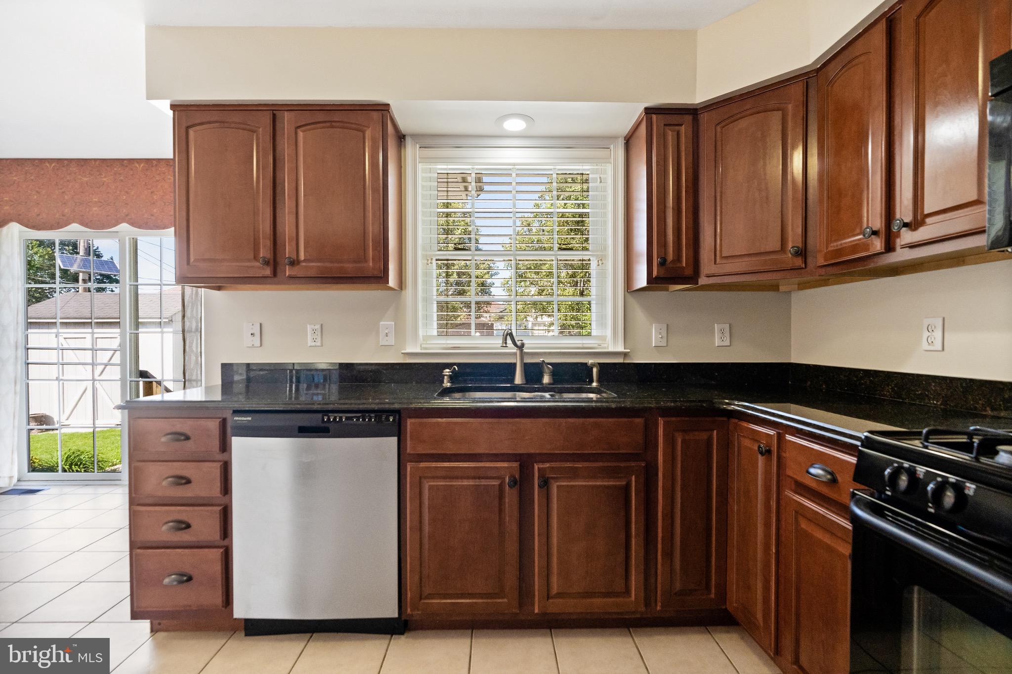 209 South Fairview Street Riverside, NJ 08075 - Photo 19 of 36