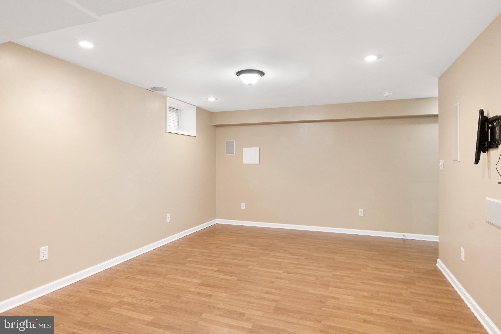 209 South Fairview Street Riverside, NJ 08075 - Photo 7 of 36