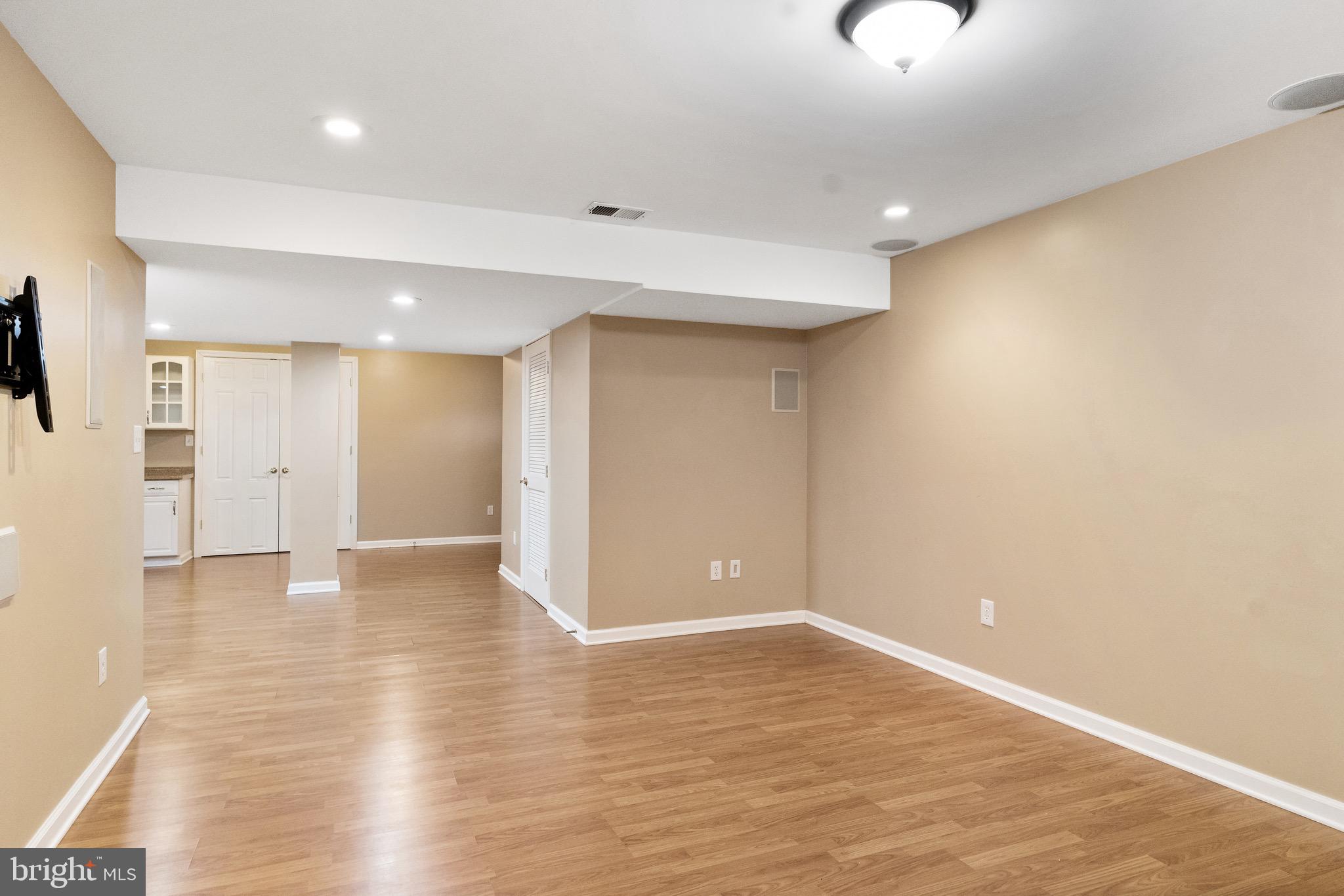 209 South Fairview Street Riverside, NJ 08075 - Photo 8 of 36