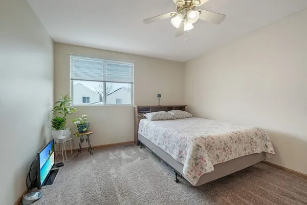 $264,900 | 900 Symphony Drive, Aurora, IL 60504