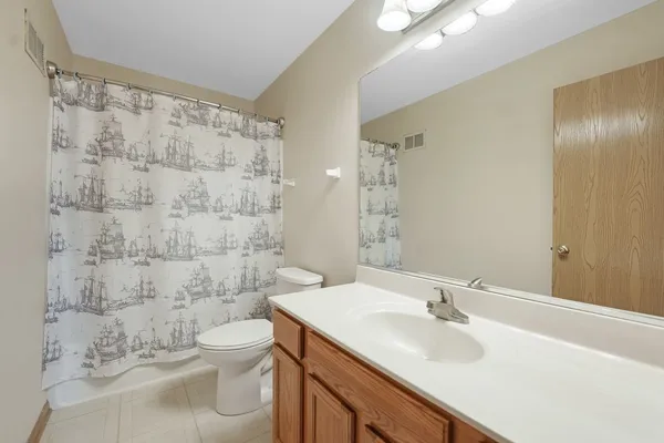 $264,900 | 900 Symphony Drive, Aurora, IL 60504