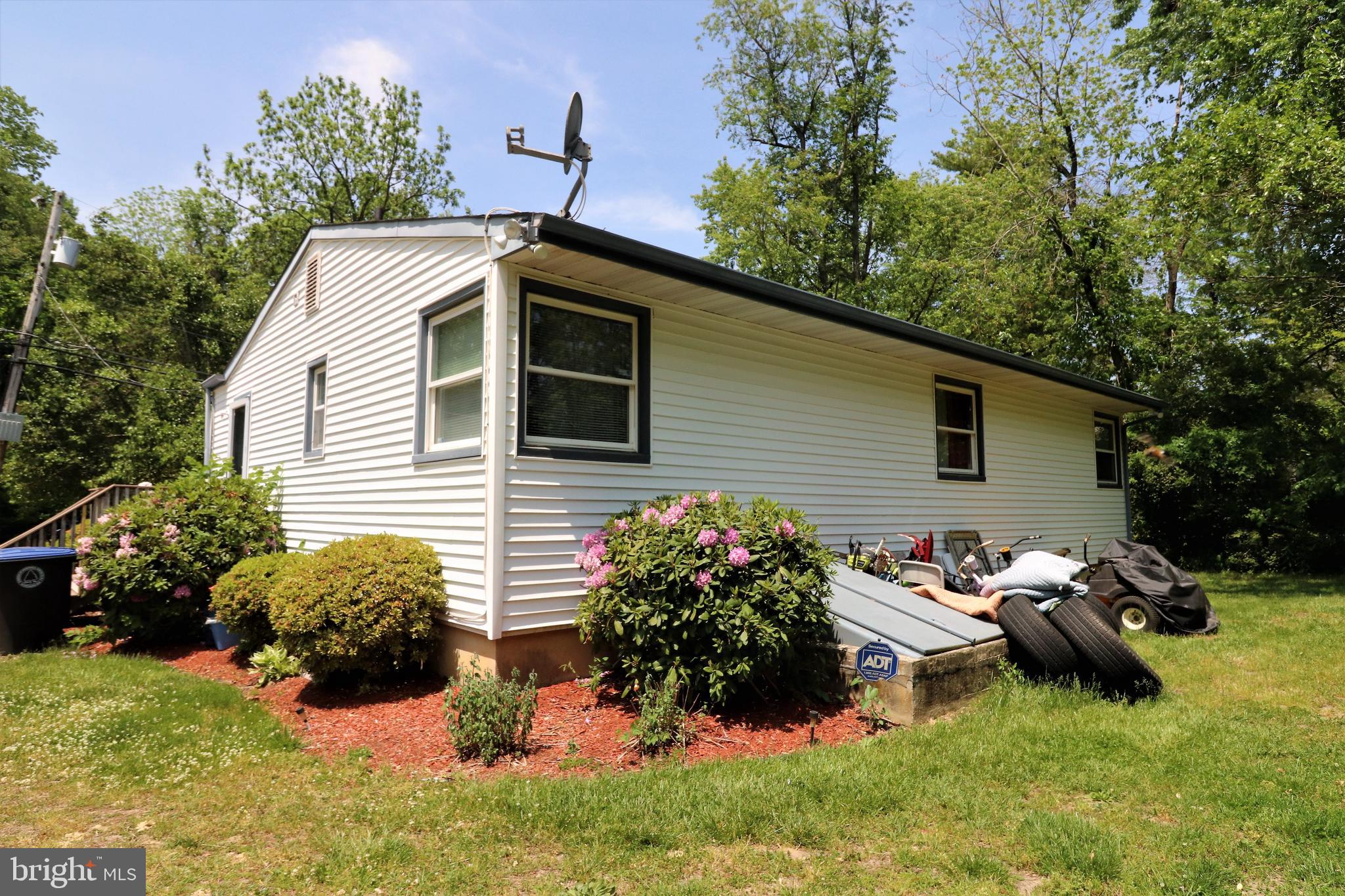 16 Spring Garden Street Lindenwold, NJ 08021 - Photo 3 of 23