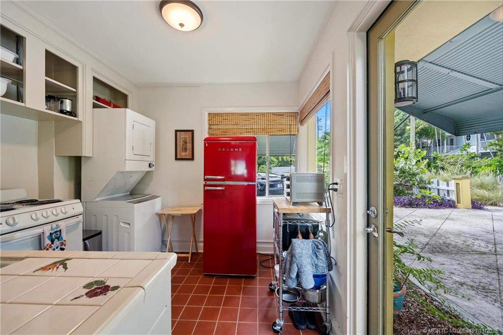 120 Southwest 5th Street Stuart, FL 34994 - Photo 13 of 35