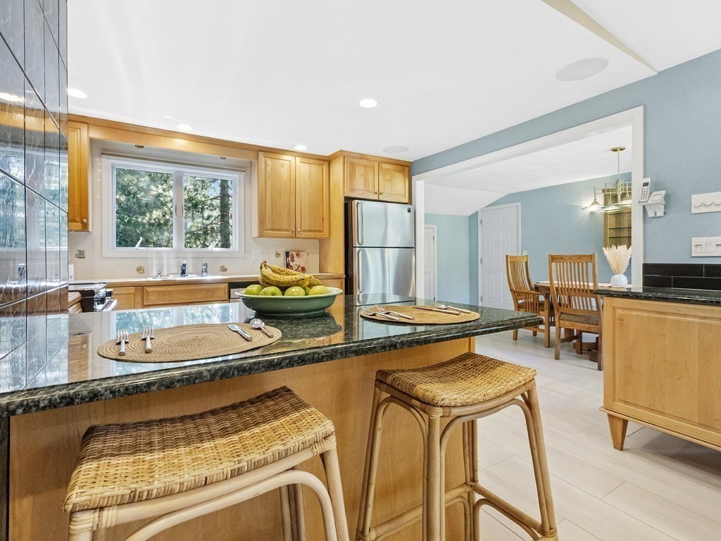 5 Nichols Road Peabody, MA 01960 - Photo 2 of 35 Gallery Image 2