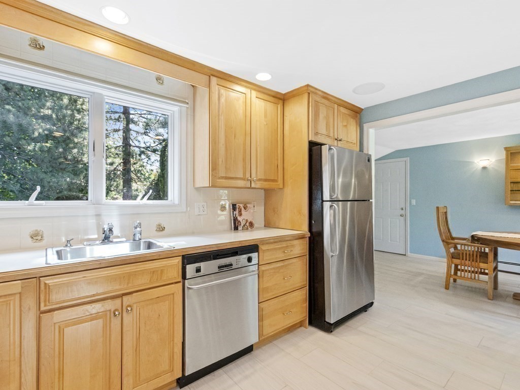 5 Nichols Road Peabody, MA 01960 - Photo 7 of 35 Gallery Image 7