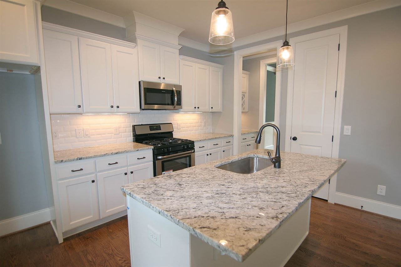 6104 Cliff Edge Trail Raleigh, NC 27613 - Photo 10 of 30 Kitchen
